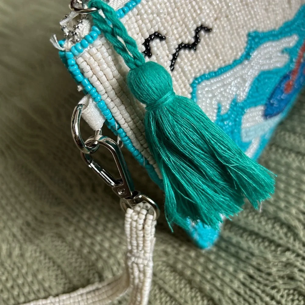 NWT Hand-Beaded Surfing Wristlet Clutch - Turquoise & White, Small - Picture 3 of 9